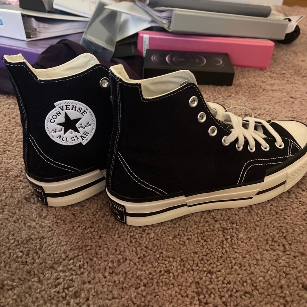 Platform converse